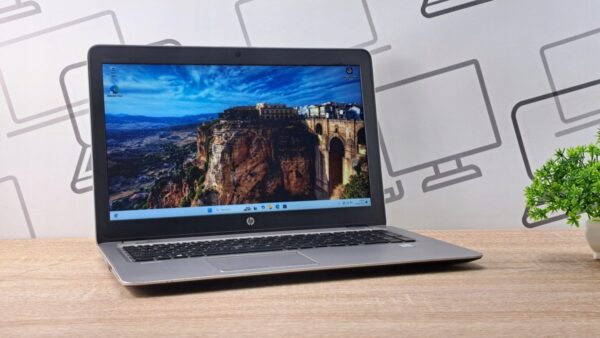 HP EliteBook 850 G3 i5 8GB 1TB SSD 15,6" FHD WIN10 - obrazek 3