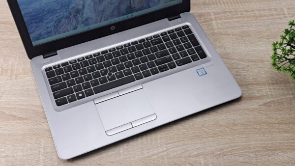 HP EliteBook 850 G3 i5 8GB 1TB SSD 15,6" FHD WIN10 - obrazek 4