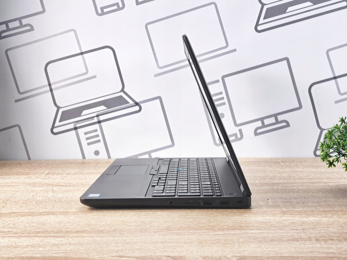 Ultrabook Dell Latitude 15,6" i5 16GB 2TB SSD W10 - obrazek 5