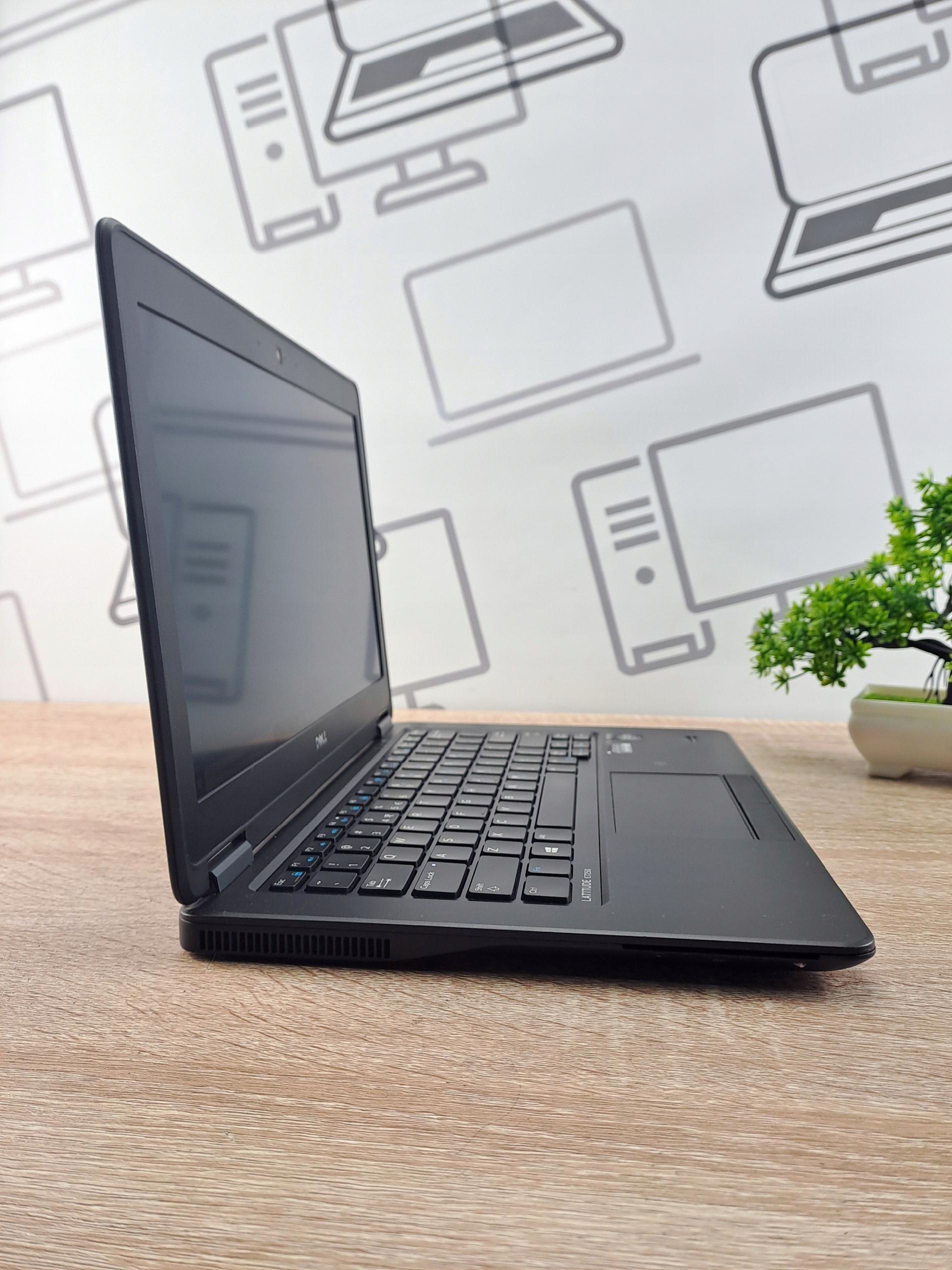 Mały lekki Ultrabook Dell E7250 i5 16GB 128GB SSD WIN10 - obrazek 3