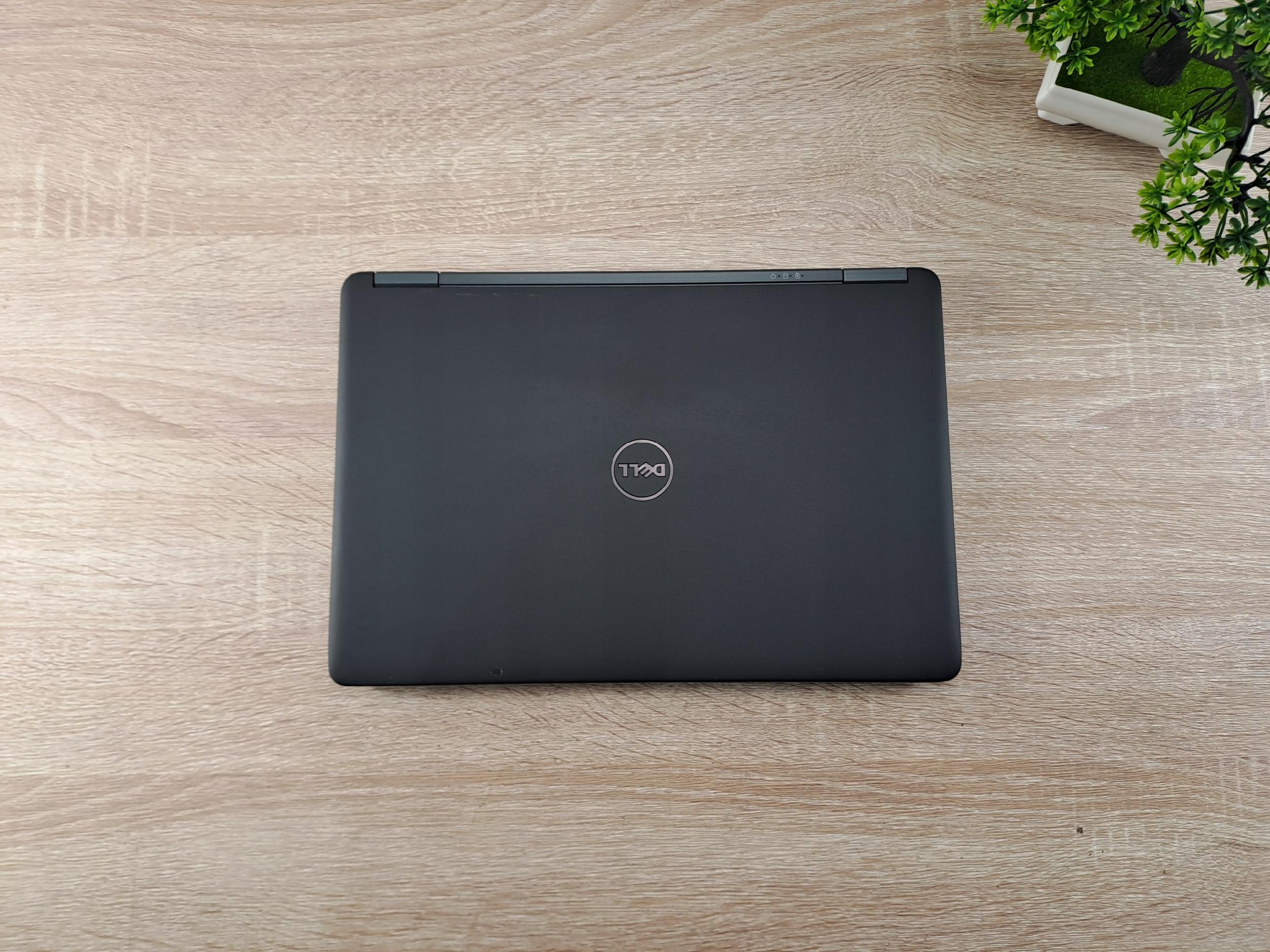 Mały lekki Ultrabook Dell E7250 i5 16GB 128GB SSD WIN10 - obrazek 6