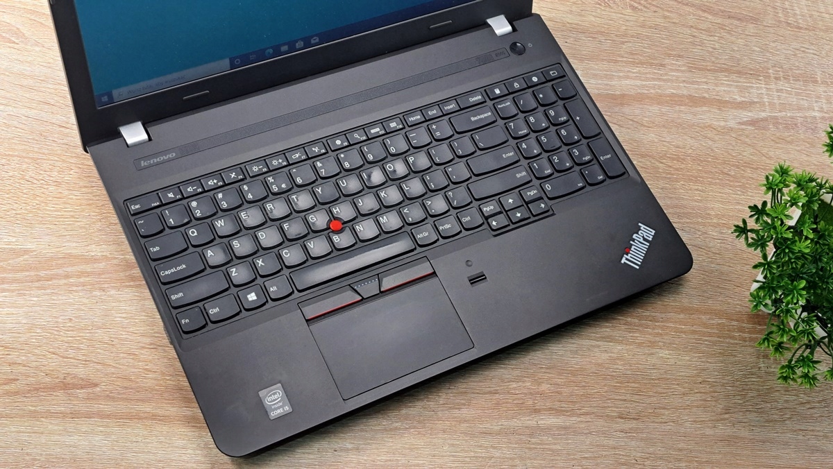 Lenovo ThinkPad Edge E550 i5-5200 i5 8GB 128GB SSD 15,6" WIN10 - obrazek 7