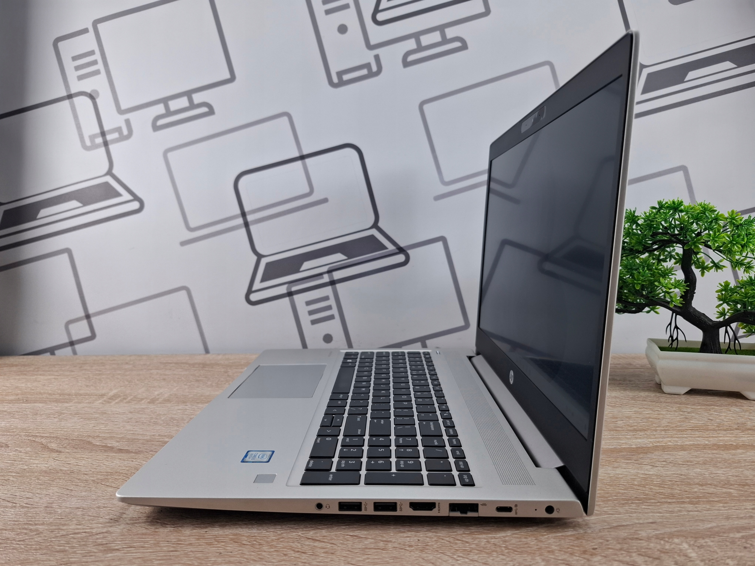 Laptop HP ProBook 450 G6 i5-8265U 32GB 1TB SSD Windows 10 NOWY DYSK - obrazek 7