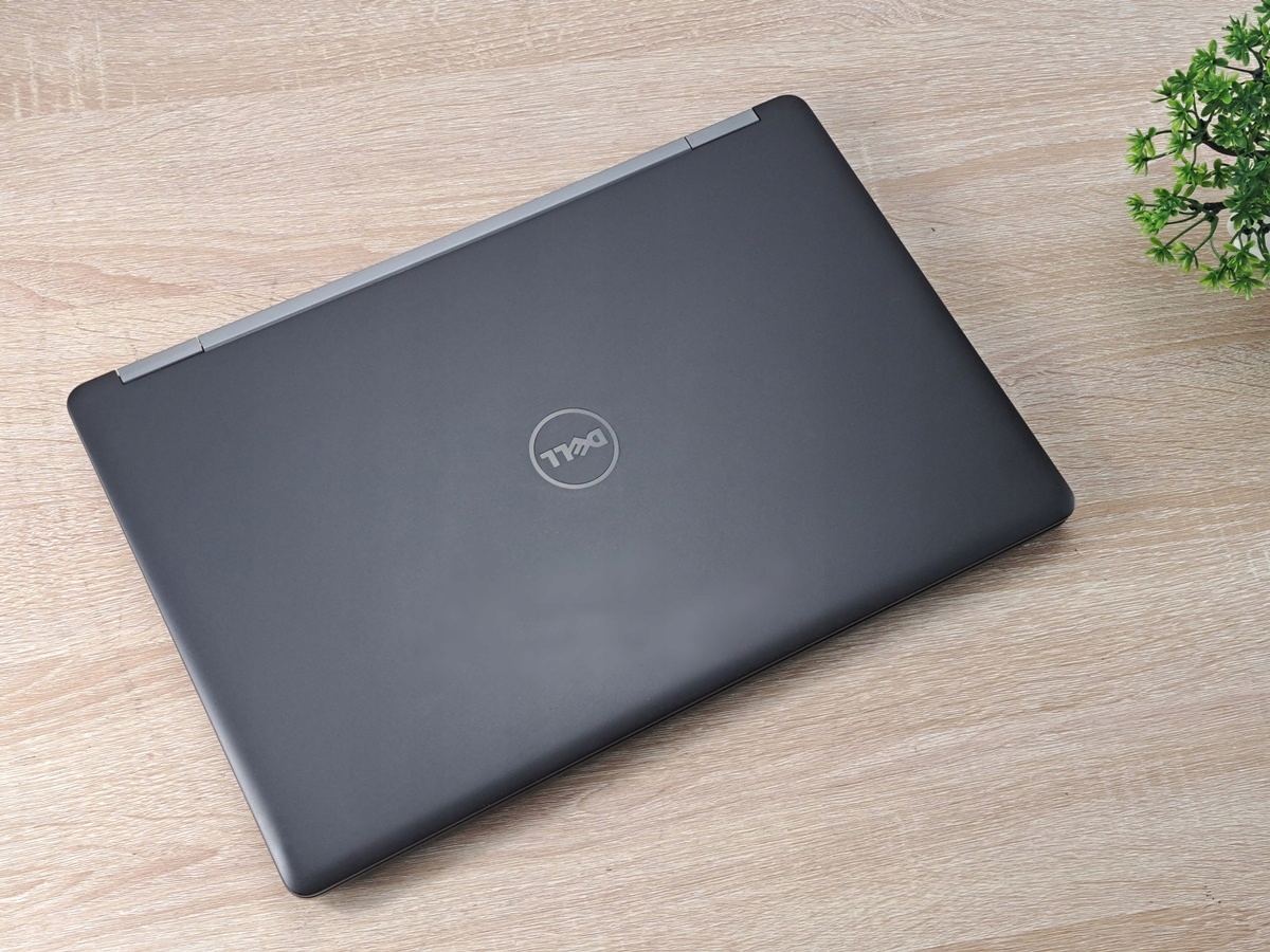 Ultrabook Dell Latitude 15,6" i5 16GB 2TB SSD W10 - obrazek 6