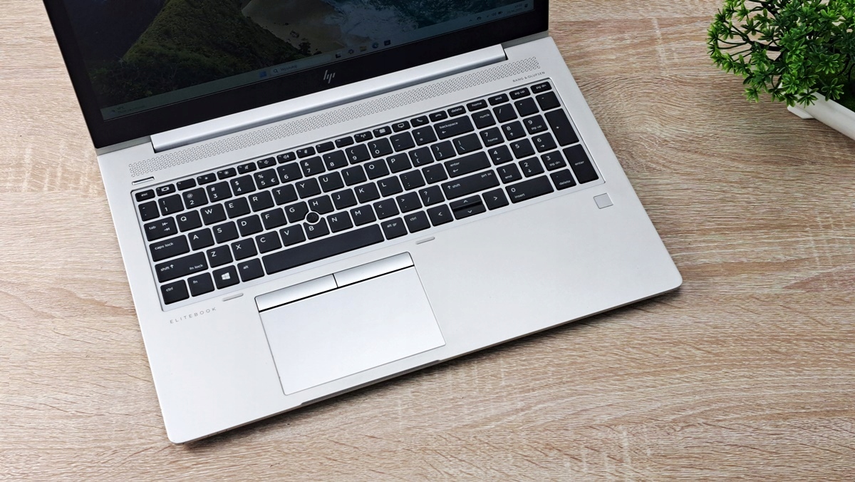 HP Elitebook 850 G6 i7-8665U 64GB 512GB SSD NVMe FHD IPS WIN11 - obrazek 7