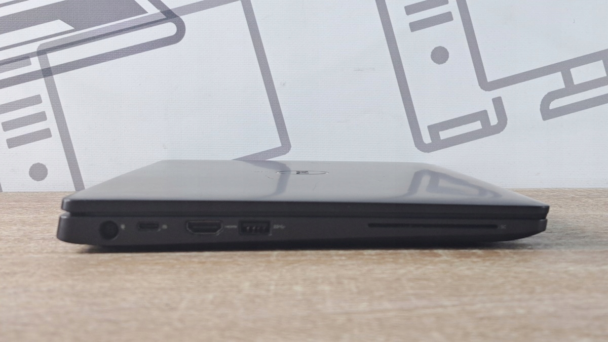 Laptop Dell Latitude 5300 i7 8GB 256GB SSD 13,3' FullHD WIN11 - obrazek 4