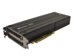 Karta akceleratora graficznego nVidia GRID K520 z boku, widoczna metalowa obudowa chłodząca i złoty złącze PCIe.