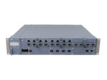 Przedni panel switcha Siemens z rzędami portów RJ45 i slotów SFP oraz uszami montażowymi po bokach.