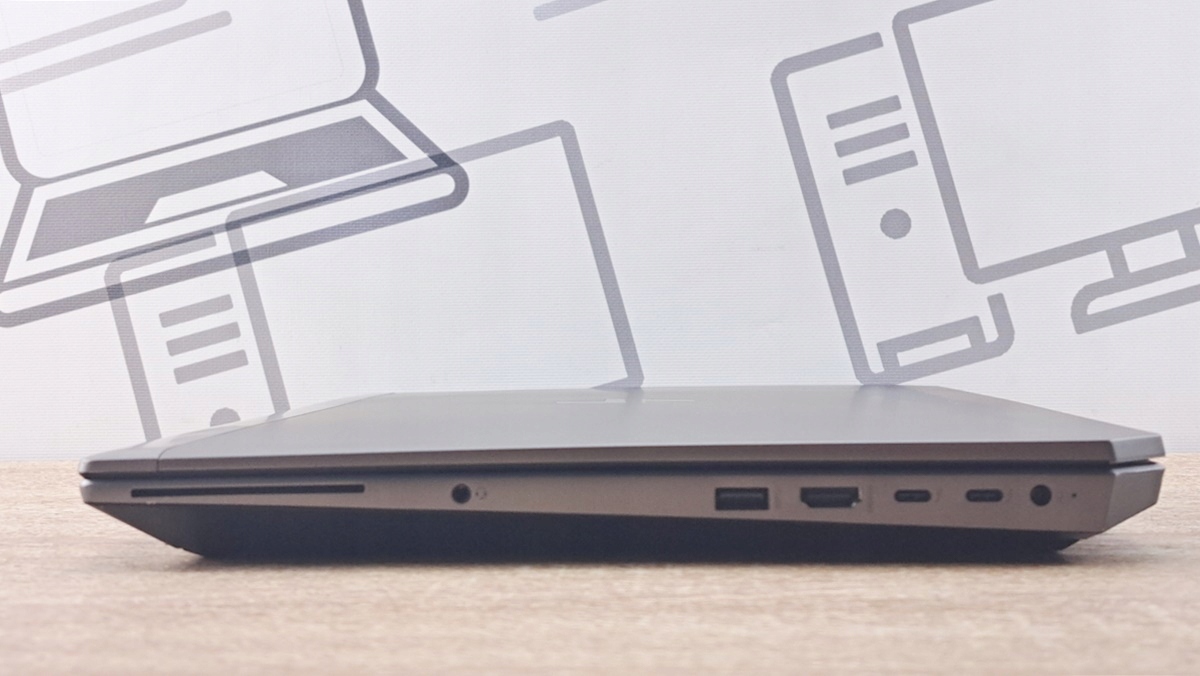 Zamknięty laptop HP ZBook 15 G6 z boku, widoczne porty USB-A, HDMI, USB-C oraz gniazdo słuchawkowe.