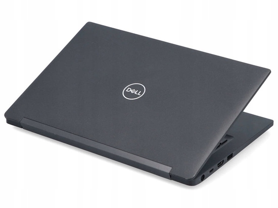 Zamknięty laptop Dell Latitude widziany od tyłu pod kątem, z logo Dell na klapie i lekko uchyloną pokrywą u dołu.