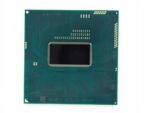 Procesor Intel Core i5-4210M widziany z góry, zielona płytka ze złotymi stykami i centralnym metalowym rdzeniem.