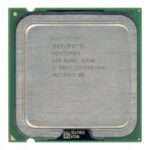 Procesor Intel Pentium 4 630 w gnieździe LGA775, widok z góry na metalową powierzchnię i opis z nadrukiem oznaczeń.