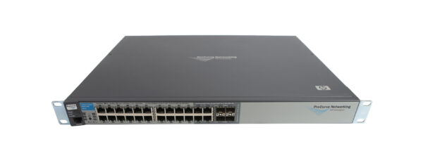 Przedni panel switcha HP ProCurve 2810-24G z rzędami portów RJ45 i diodami LED, obudowa z widocznymi drobnymi otarciami.