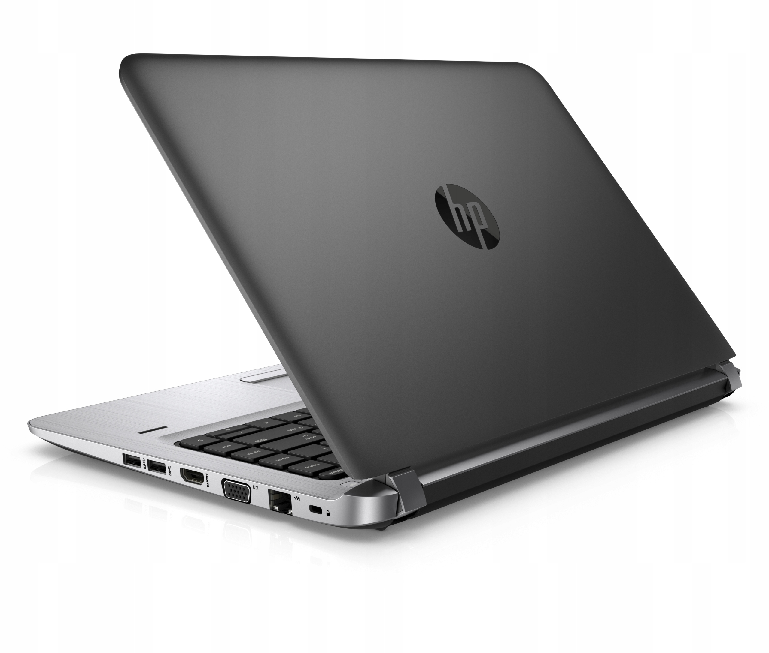 Laptop HP ProBook widziany od tyłu pod kątem, uchylona pokrywa, widoczne porty boczne i logo HP na klapie.