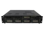 Przedni panel switcha NBase-T z rzędami portów RJ45 pogrupowanych modułowo i uszami montażowymi do szafy rack.