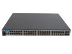 Przedni panel switcha HP 2910al z czterema rzędami portów RJ45 i diodami statusu, uszy montażowe po bokach.