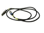 Kabel SAS z dwoma złączami mini-SAS na końcach, czarny przewód zwinięty w pętle z żółto-czarnymi oznaczeniami.