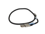 Kabel SAS z metalowymi złączami QSFP na obu końcach, zwinięty w owalną pętlę, z niebieskim uchwytem na jednej wtyczce.