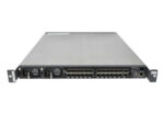 Przedni panel switcha Fujitsu XG2600A z licznymi portami SFP+ w obudowie rack 1U z uszami montażowymi.