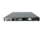 Przód firewalla McAfee NS7200 w obudowie rack z uszami montażowymi, widoczne rzędy portów sieciowych i sloty modułów.
