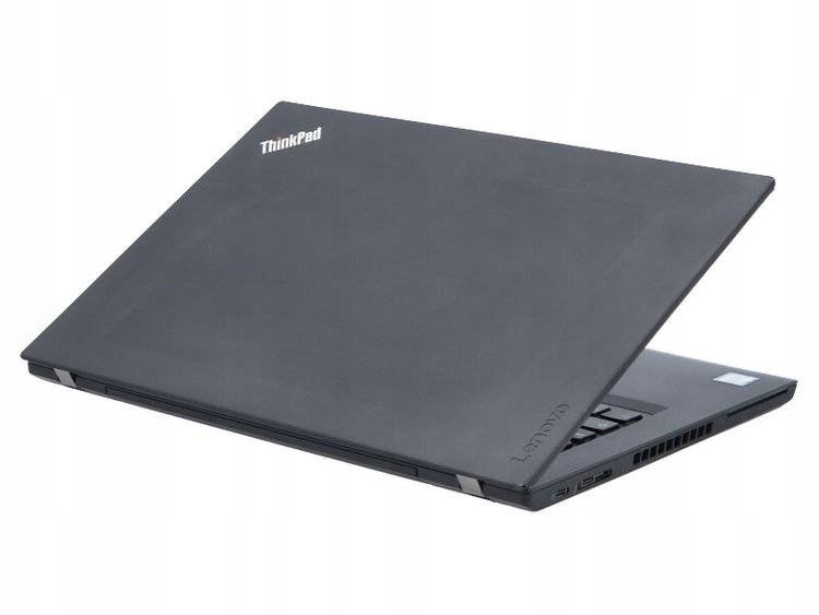 Laptop Lenovo ThinkPad lekko otwarty, widok tylnej klapy z logo ThinkPad i otworami wentylacyjnymi.