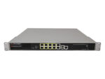 Firewall Fortinet FortiGate-311B w obudowie rack, widok z przodu z ośmioma portami RJ45 i dwoma slotami rozszerzeń.