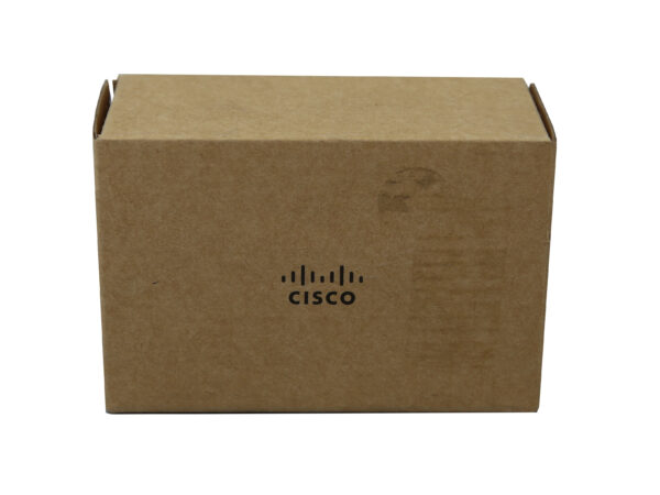 Zamknięte pudełko z tektury z logo Cisco, widok pod kątem z boku, bez opisu zawartości.