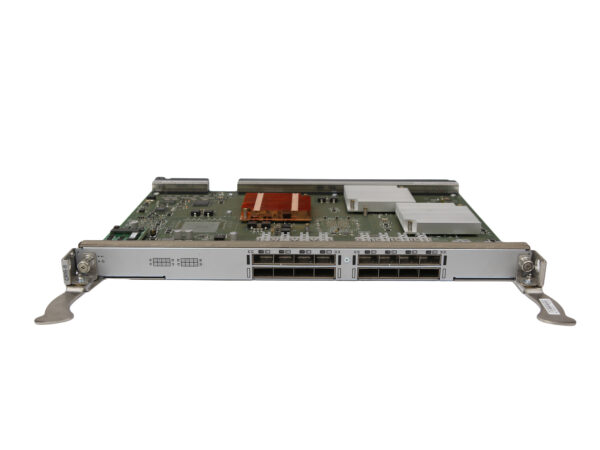 Moduł Brocade z widocznymi rzędami portów QSFP na przedniej wnęce oraz metalowymi uchwytami montażowymi po bokach.