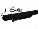 Podłużny czarny soundbar Dell AX510 z uchwytem montażowym, widoczne dwa kable ze złączami jack i zasilaniem.