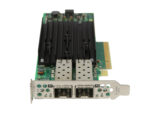 Karta sieciowa PCIe z dwoma portami SFP+ i niskoprofilowym wspornikiem, widoczne radiatory chłodzące na płycie.