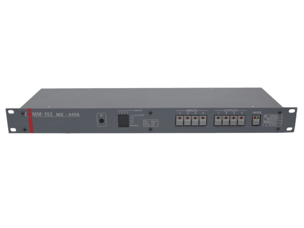 Przedni panel przełącznika audio-wideo Comm-Tec MX-44VA z rzędem złączy RCA i VGA oraz przyciskami sterowania.