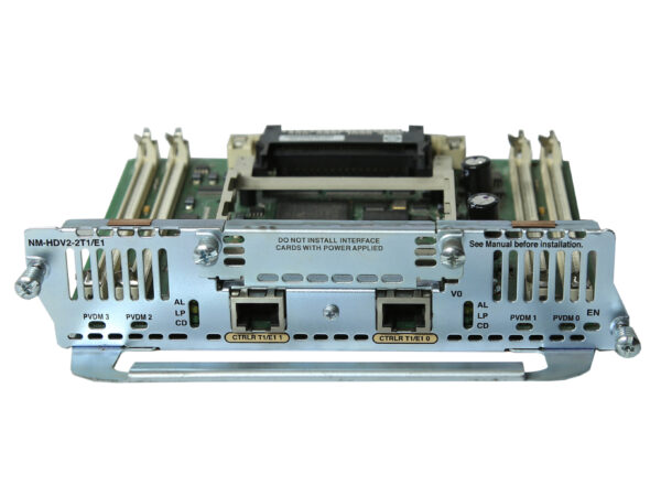 Moduł Cisco NM-HDV2 z przodu, widoczne dwa porty RJ45 i otwory wentylacyjne w metalowej obudowie