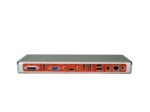 Tylny panel urządzenia Polycom z rzędem różnokolorowych złączy: VGA, audio, HDMI, USB i RJ45.