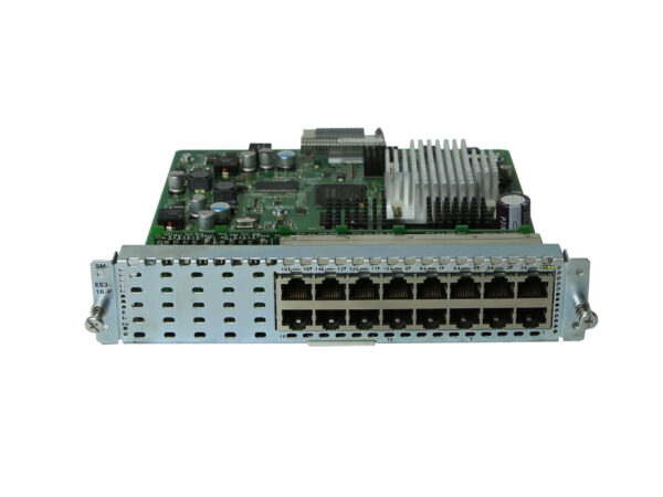Moduł Cisco z odsłoniętą płytką elektroniczną i radiatorem, z przodu rząd szesnastu portów RJ45
