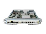 Moduł Cisco ASR-9900-RP-SE od przodu z widocznymi portami RJ45, gniazdem konsoli i płytą główną odsłoniętą od góry.