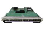 Moduł Alcatel-Lucent z rzędem 48 gniazd SFP na płycie, widoczny od przodu, z metalowymi uchwytami montażowymi po bokach.