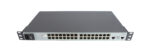 Przedni panel serwera konsoli Avocent Cyclades z 32 portami RJ45 w dwóch rzędach i uszami montażowymi do szafy rack.