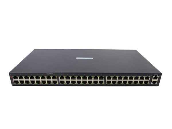 Przedni panel konsoli Avocent z dwoma rzędami portów RJ45 w czarnej metalowej obudowie rack.