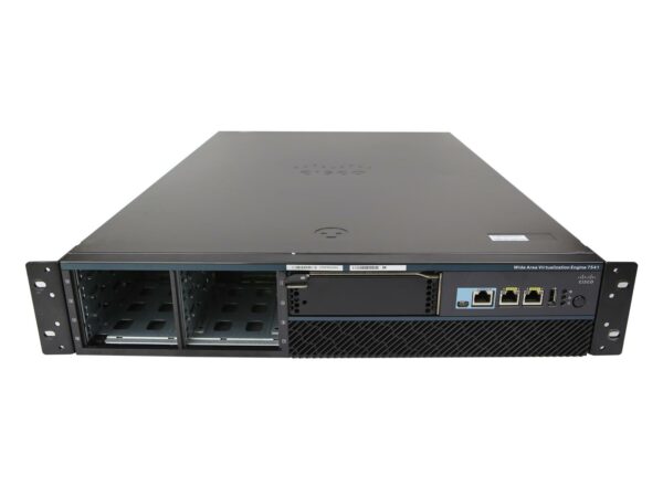 Przedni panel urządzenia Cisco WAVE-7541 w obudowie rack, widoczne puste wnęki na dyski i porty sieciowe.