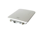 Zewnętrzny access point Cisco Meraki w białej obudowie, widoczne dwie złącza antenowe na dolnej krawędzi