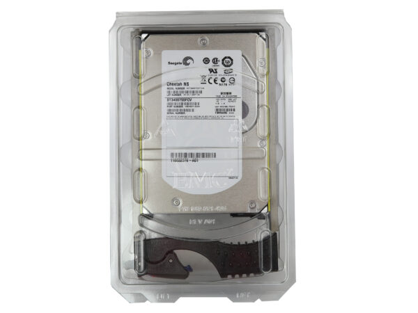 Dysk twardy Seagate 3,5 cala w przezroczystym opakowaniu ochronnym, widoczna naklejka z danymi technicznymi.