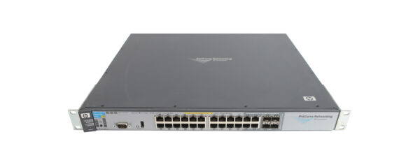 Przedni panel switcha HP ProCurve z dwoma rzędami portów RJ45 i uszami montażowymi po bokach obudowy.