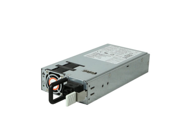 Zasilacz serwerowy Cisco w metalowej obudowie, widoczny wentylator wewnętrzny i uchwyt do wysuwania z obudowy rack