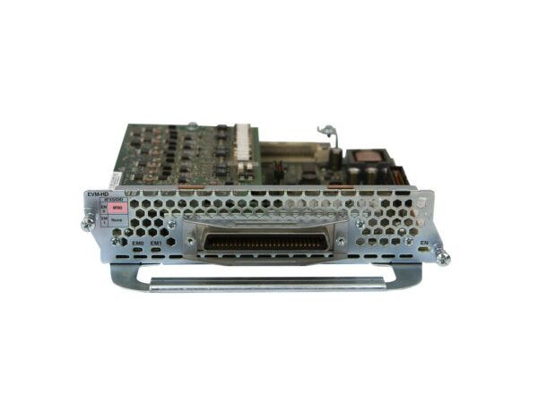 Moduł Cisco EVM-HD-8FXS/DID z boku, widoczna płytka elektroniczna i duże złącze wielostykowe na froncie.