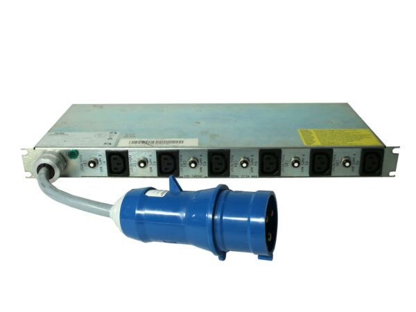 Listwa zasilająca PDU rack IBM z rzędem sześciu gniazd C13 i niebieską wtyczką przemysłową CEE na kablu.