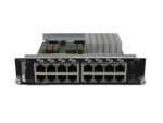 Moduł rozszerzeń Juniper z 16 portami RJ45 w dwóch rzędach, widok pod kątem od przodu