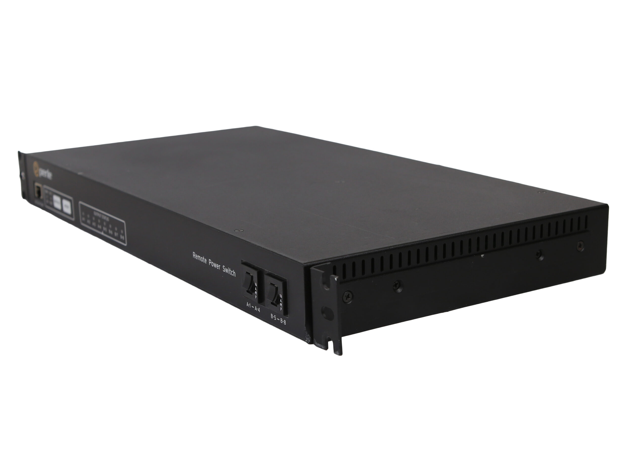 Listwa PDU Perle RPS820 w obudowie rack 1U, widok z przodu pod kątem z panelem sterowania i uszami montażowymi.