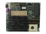 Płyta główna MiTAC widziana od góry, ze złączami slotów RAM, gniazdem procesora bez CPU i kilkoma slotami ISA/PCI.