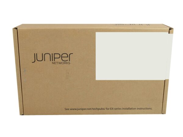 Zamknięte kartonowe pudełko z logo Juniper Networks i białą naklejką z instrukcją instalacji na boku.
