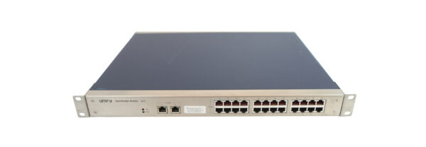 Przód modułu Unify OpenScape Access SLO z 24 portami UP0 w dwóch rzędach i uszami montażowymi do szafy rack.